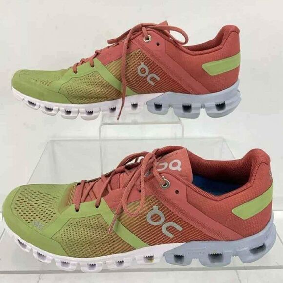 On Running Shoes - On Cloud Cloudflow Swiss Engineering Running Sneakers Tennis Shoes Size W9.5